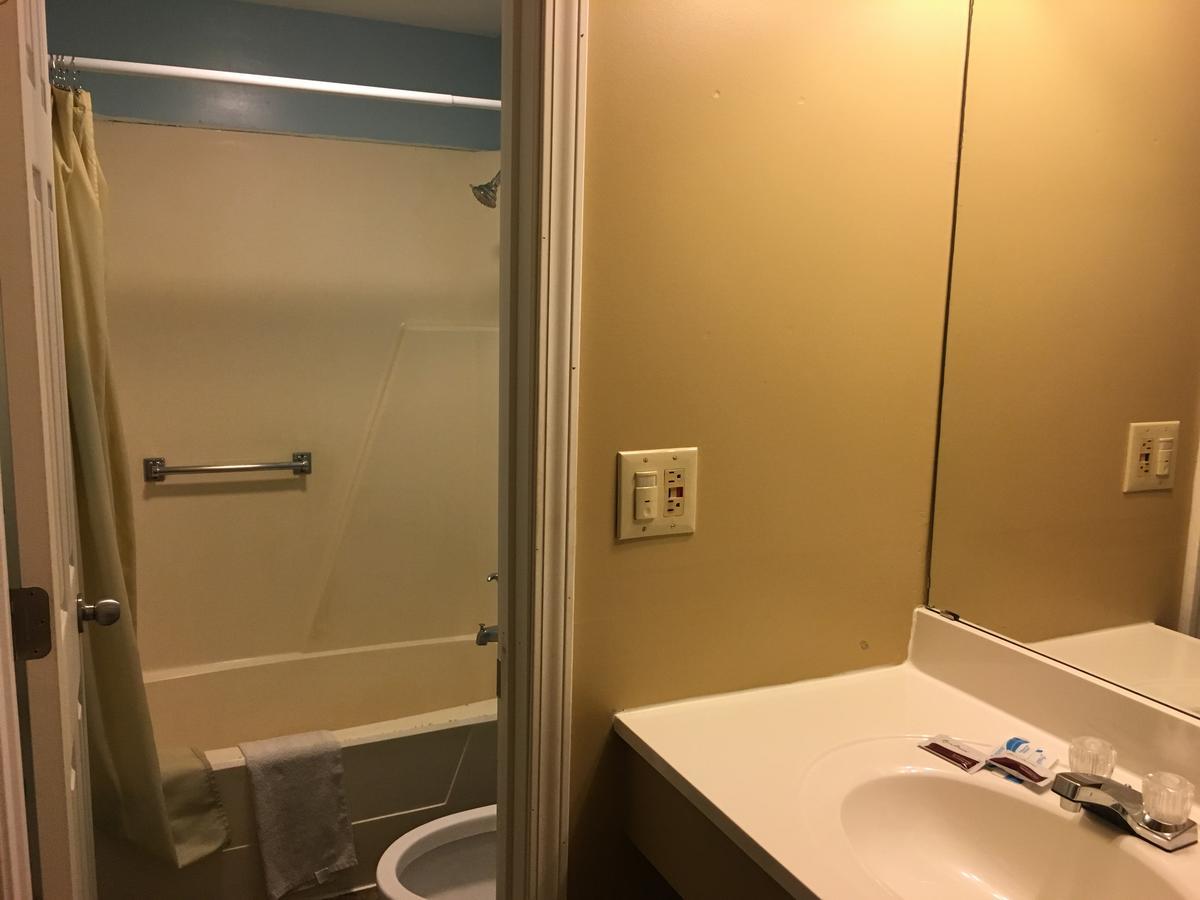 Crown Inn Толедо Екстер'єр фото